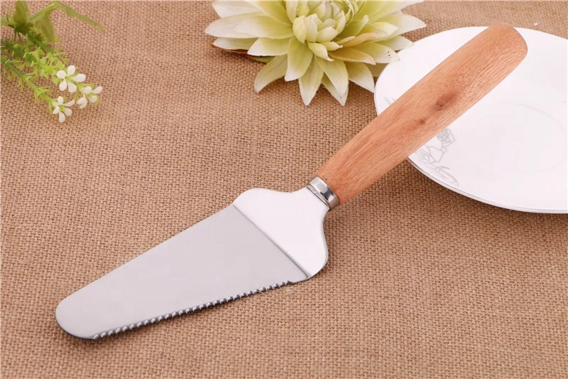 PIZZA CUTTER WOOD HANDLE CAKE KNIFE STAINLESS PIZZA WHEEL