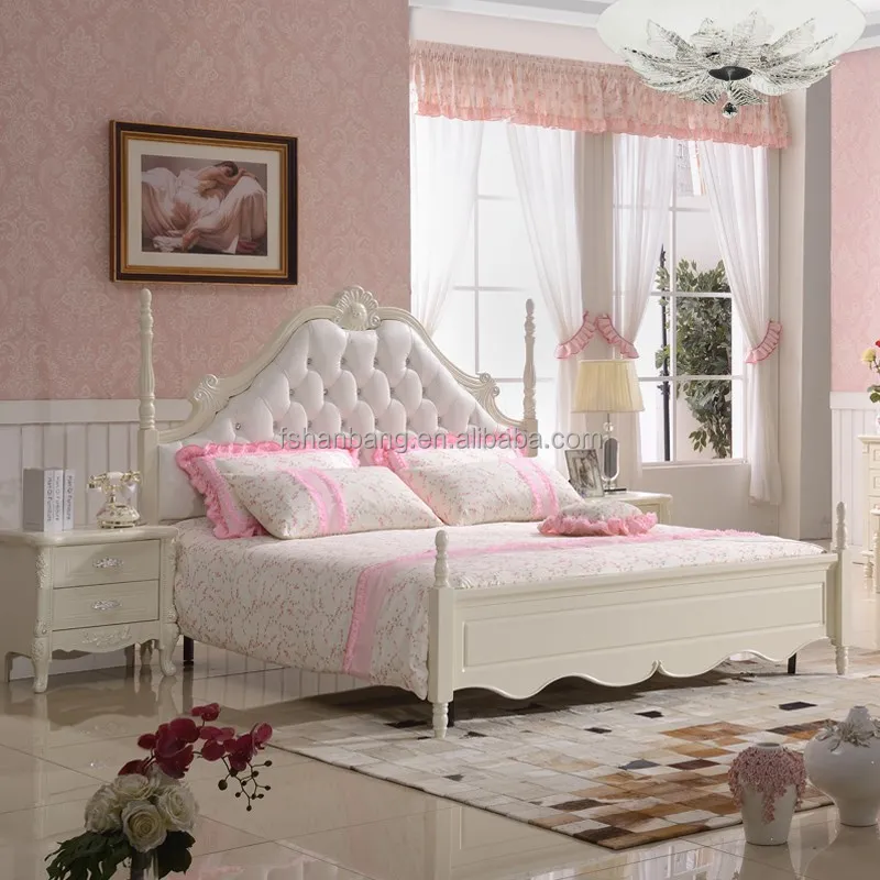 Luxury Wooden Carved French Style Barocco Posted Bed Bedroom Furniture Home Furniture Bedroom Set Modern Antique Tufted
