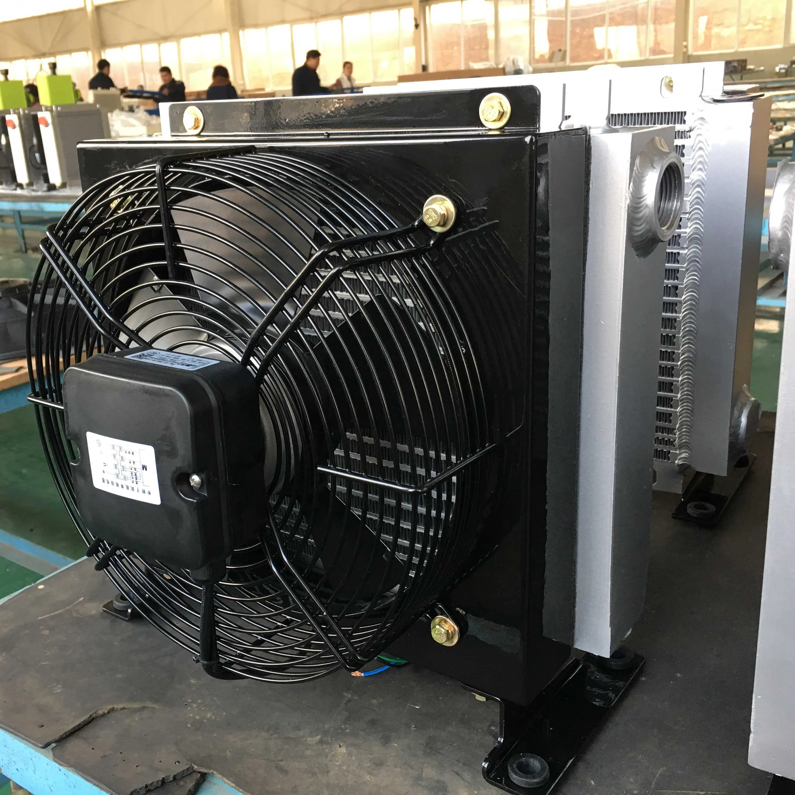 Hydraulic Radiator Hydraulic Oil Cooler Radiator supplier