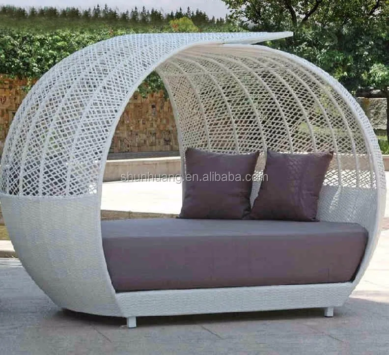 Outdoor wicker rattan beach day bed with canopy double