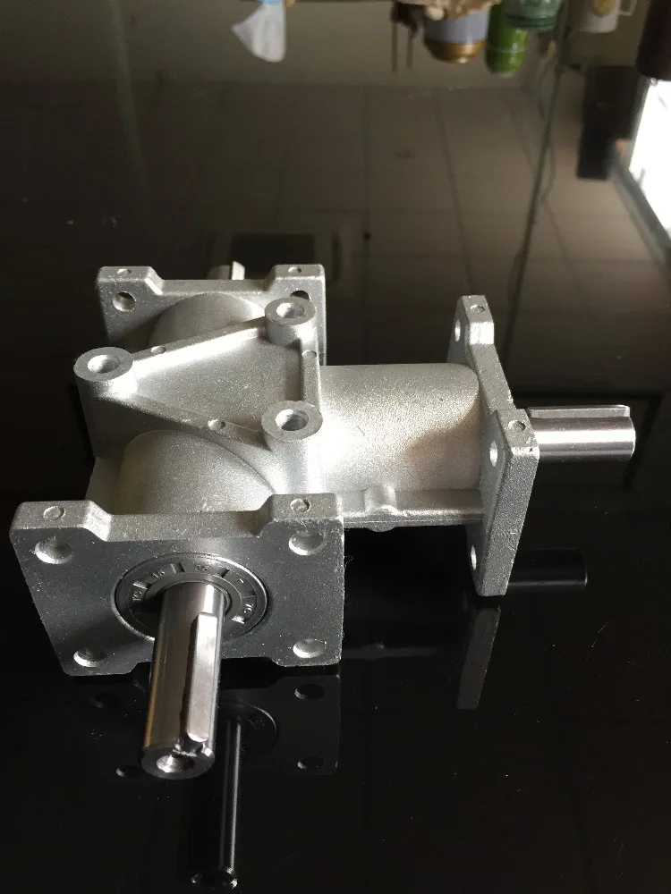 Big Torque Transmission Aluminum House 3 Shafts Gearbox