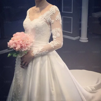 
Elegant Bridal dress gown 2019 Long Sleeves Satin Wedding dress 