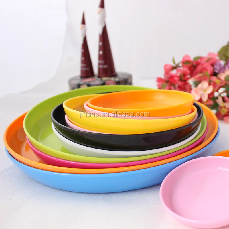 Wholesa дешевые яркий цвет круглый пластиковые горшки для цветов блюдце