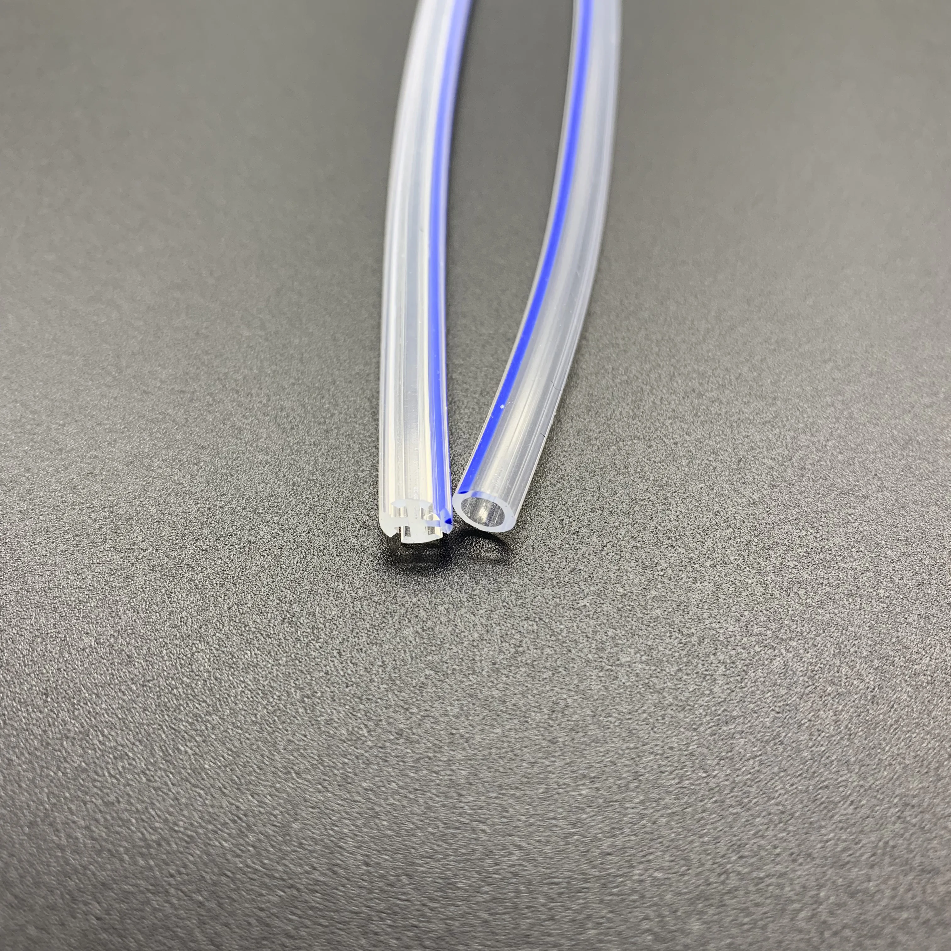 Medical silicone wound drainage reservoir with negative pressure suction and surgical drains