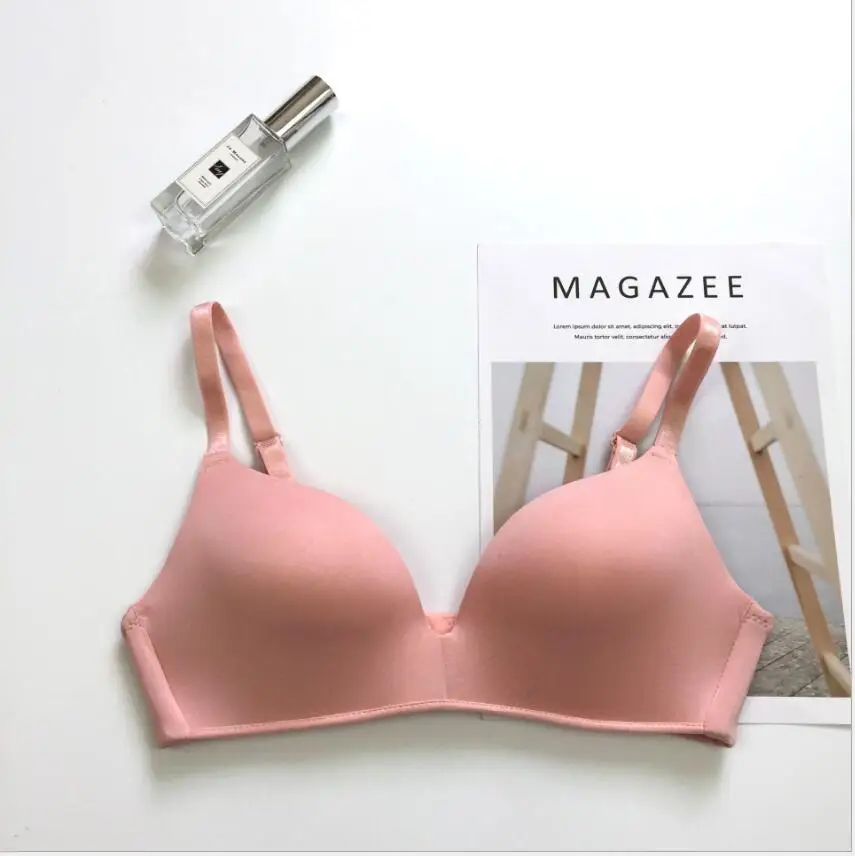 
2018 factory wholesale underwear comfortable breathable smooth solid color girl without steel ring bra 