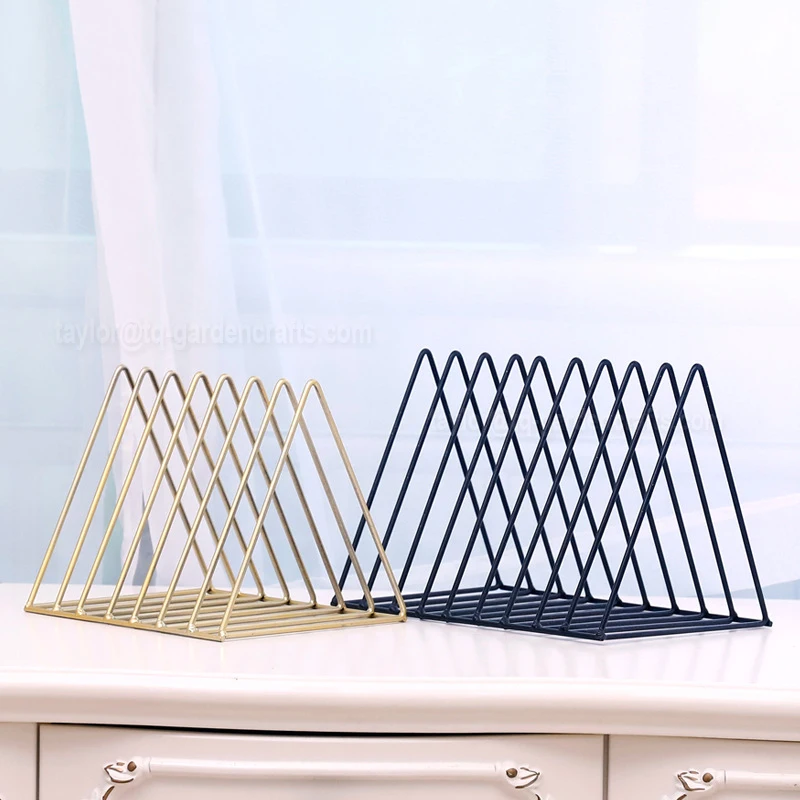Iron Frame Magazine Book Stand Modern Simple Style Triangle Shape Design Decorative Desktop Organizer