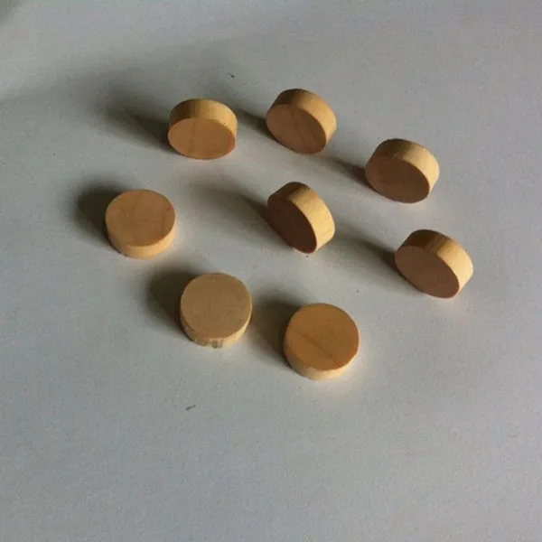 Round wooden DIY wheel with hole Natural wooden crafts chips