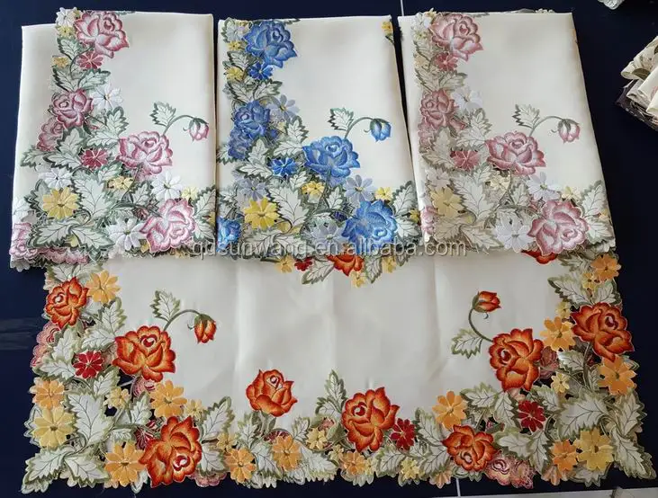 Скатерть с вышивкой ручной работы