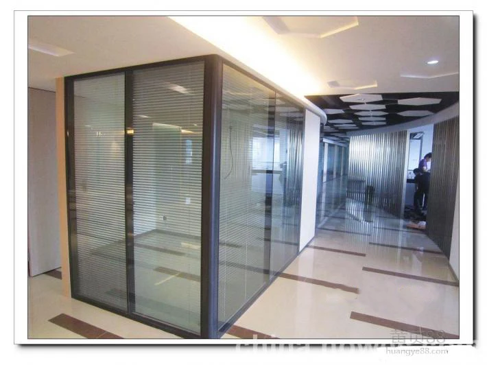 Алюминиевый стеклянный витринный шкаф и дом для коммерческих целей