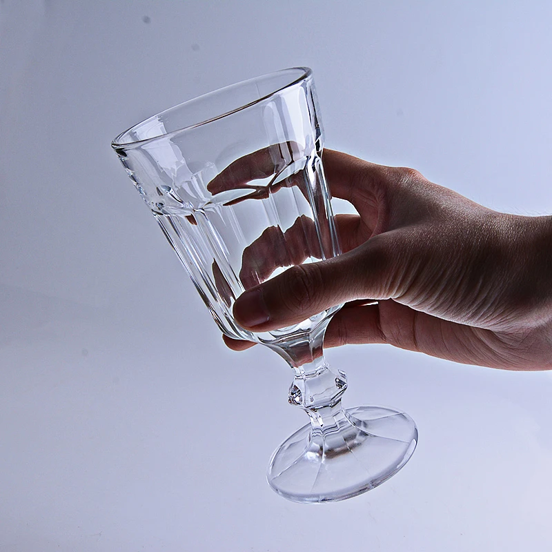 Резной бокал для вина absinthe