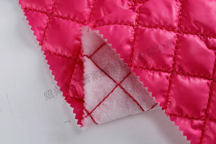 High quality 300t taffeta waterproof warm single sided  quilted mattress fabric