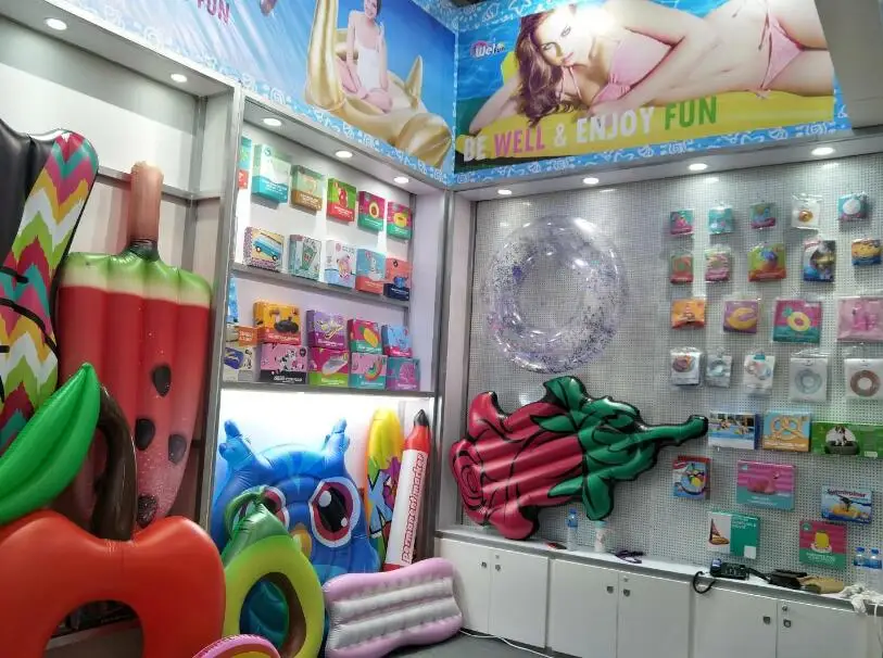 Hot fashion design advertising PVC inflatable flip-flops pool floats for sale