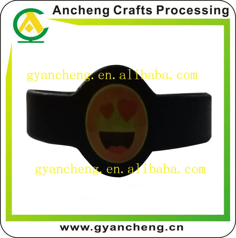 Горячие Продажи WhatsApp Skype QQ Wechat Сердитые Смайлики Силиконовые Браслеты для Рекламных