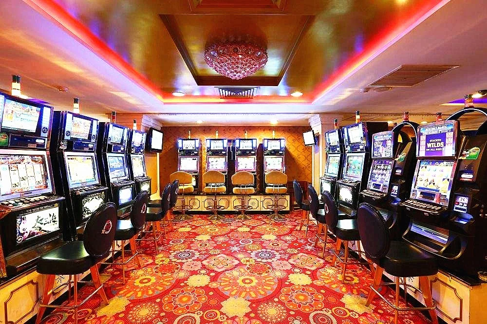 
Machine woven luxury design casino carpet and rugs 