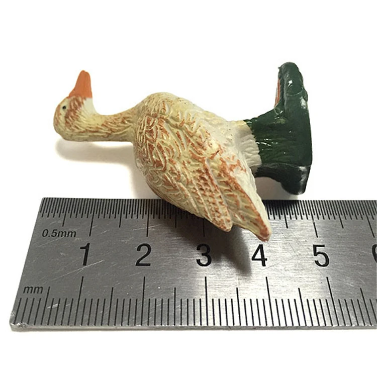 Wholesale PLastic children toy for children animal farm toys for caspule