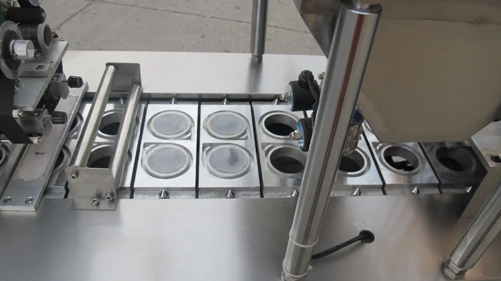 Automatic Plastic Jelly Yogurt Water Cup Filling Sealing Machine