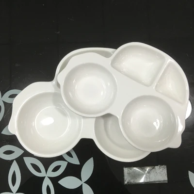 Economic and Reusable Factory Direct Sale Plastic Kids Cute Plate With Cartoon Shape Cheapest Price For Home Use