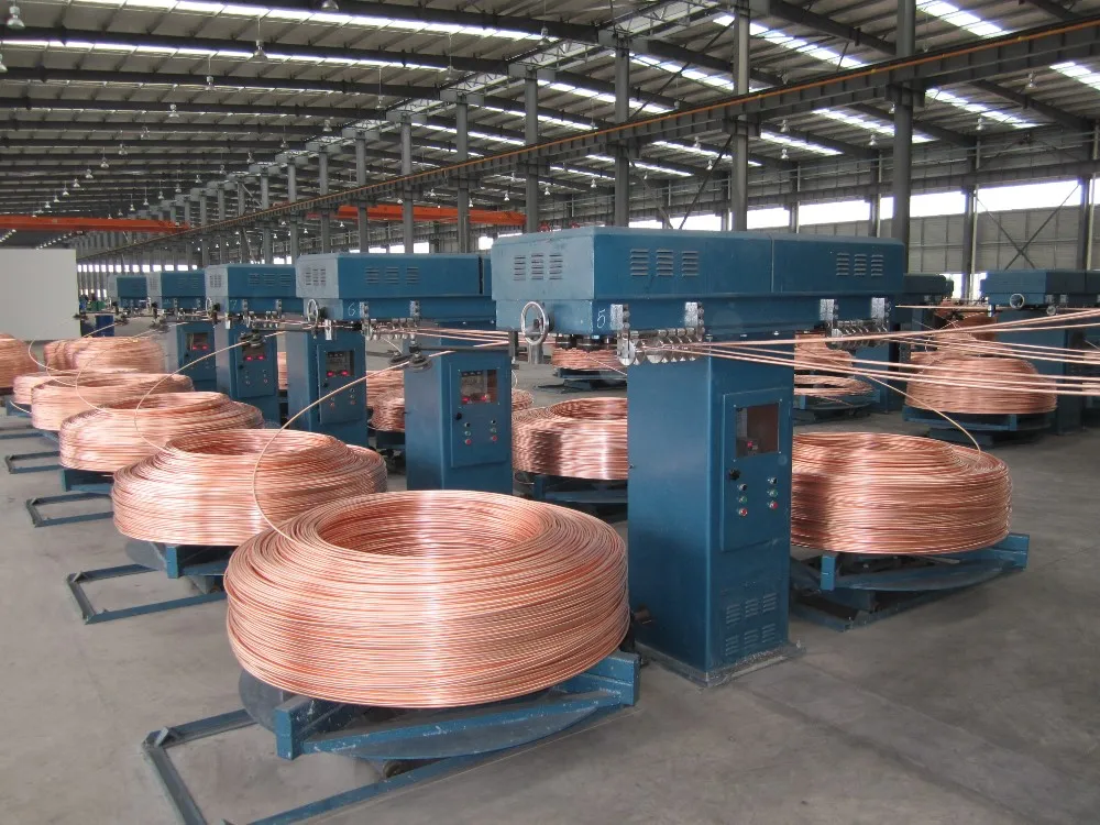 Upcast metal continuous casting machine for copper rod