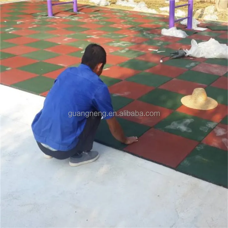 Latest Floor Rubber Gym Mat Black Rubber Tiles Lastic Outdoor Safety Recycled Granules Rubber Floor Tile For Gym