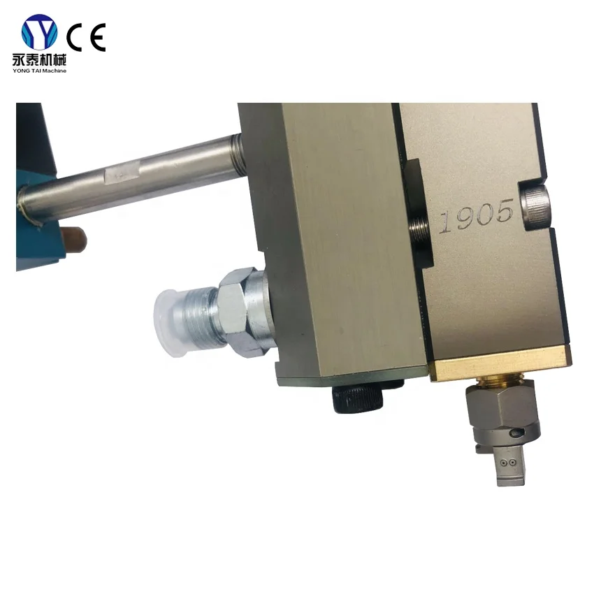 Hot melt adhesive automatic two-point sealing carton gun