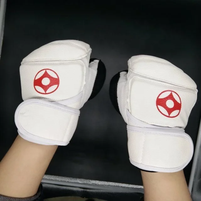 High Quality Kyokushin Karate Gi Uniform Karate Gloves, Karate Mitts