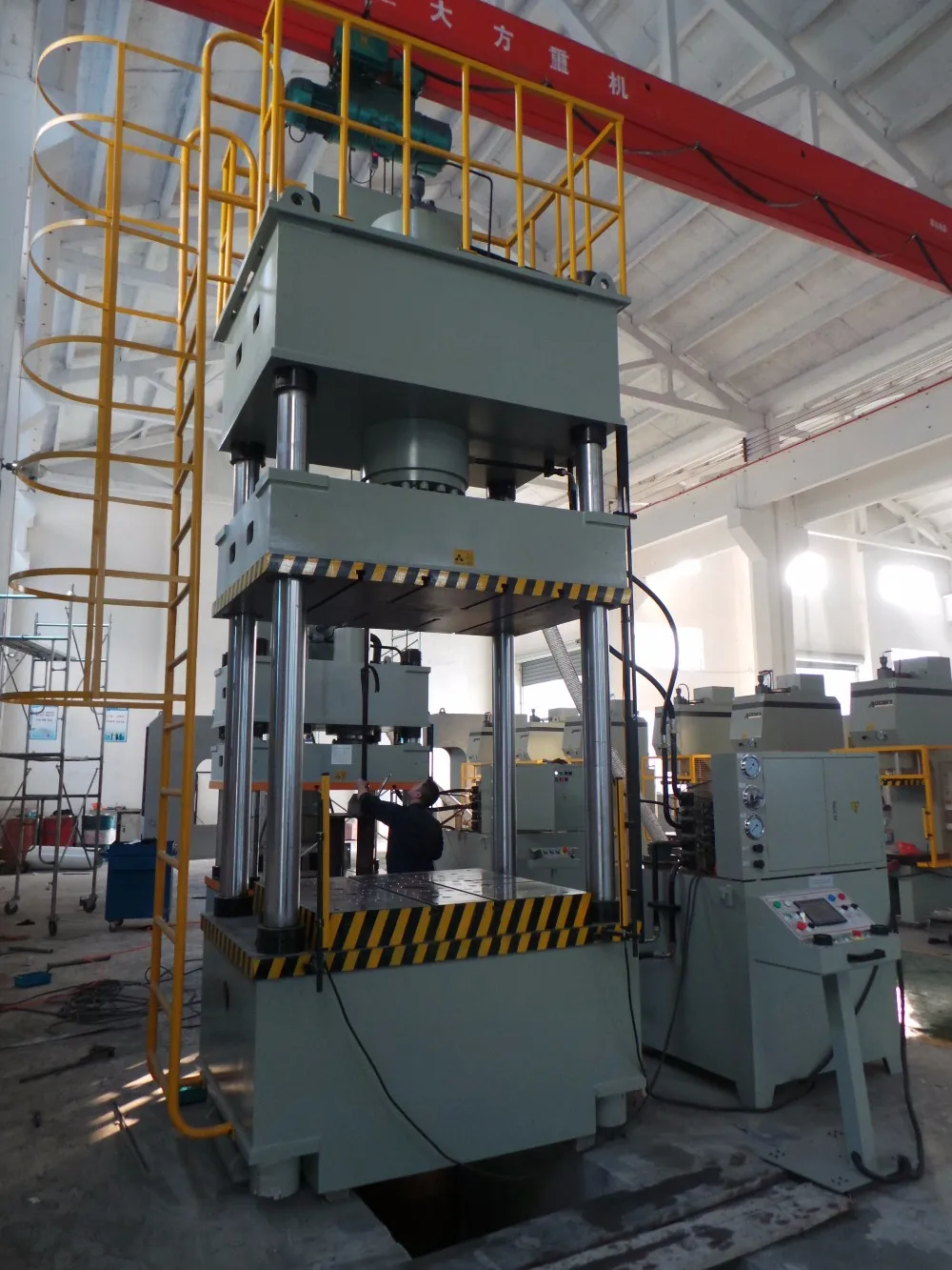 AccurL Hydraulic System Four-Column 100 tons Deep Drawing Hydraulic Press for Stainless Steel Sink Moulds