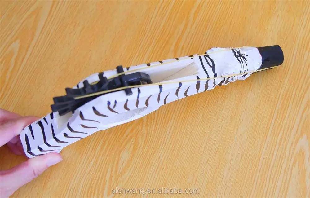 
wood factory standard outdoor rubber bands shooting animal wooden toy gun 