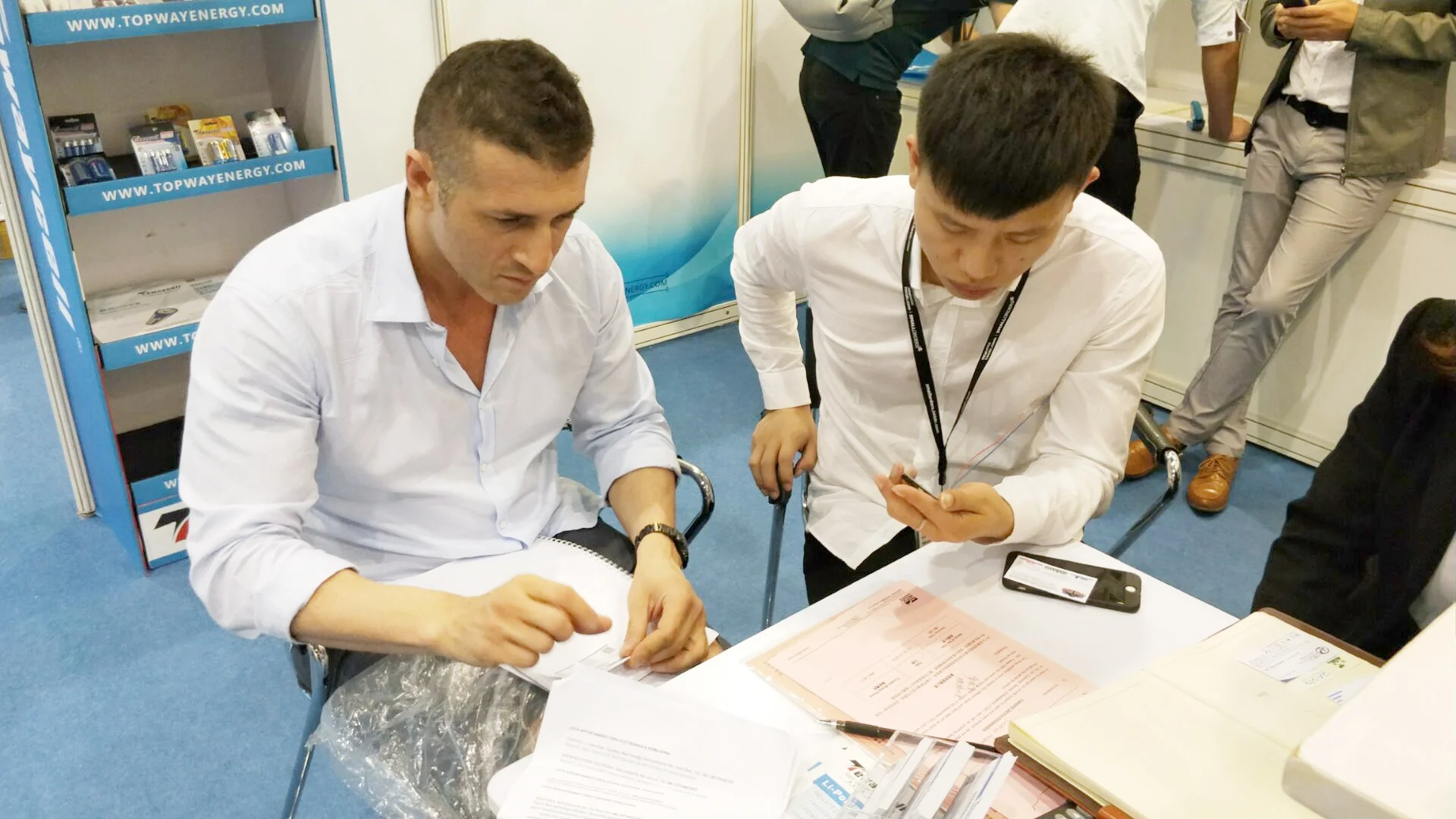 Ce Rohs Bis Certificates Rechargeable LIFEPO4 Battery Lifepo4 22650 3.2v 2000mah For Solar System Battery