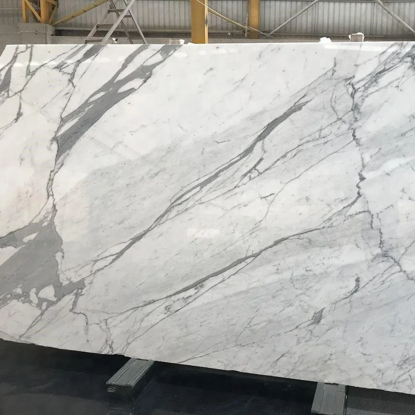 Белая мраморная плита Calacatta