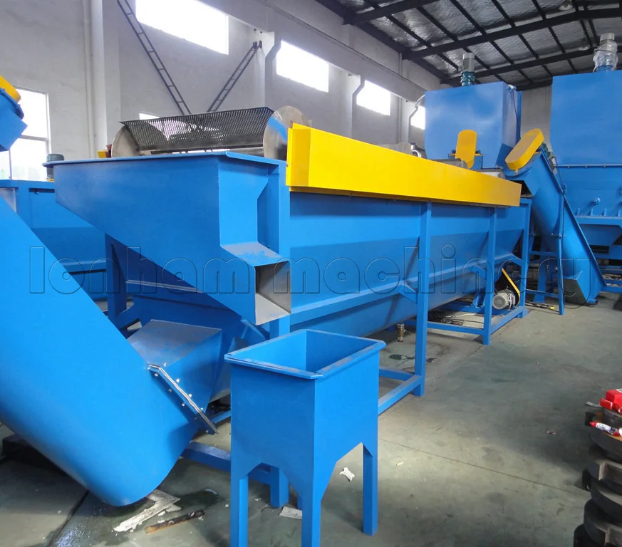 PET Bottle Crushing and Cleaning Machine/Waste PET Bottle Plastic Recycling Machine