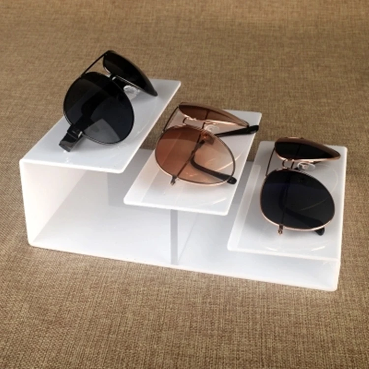 Custom Logo White Acrylic Fashion Eyewear Display Rack Design Optical Acrylic Eyeglasses Display Stand
