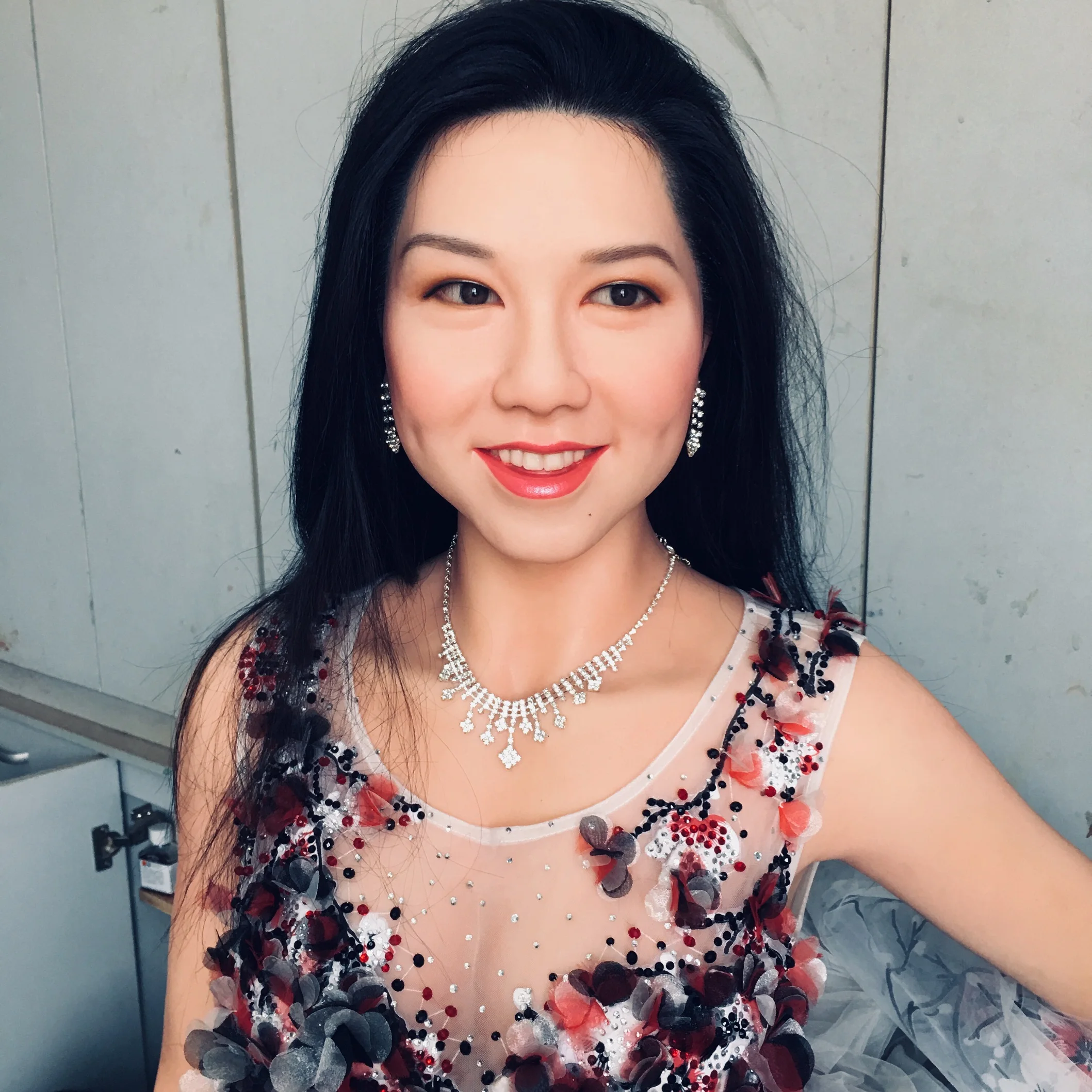 Realistic sculpture Vivid Lifesize Wax silicone Figure of Chinese lady girl for famous celebrity star