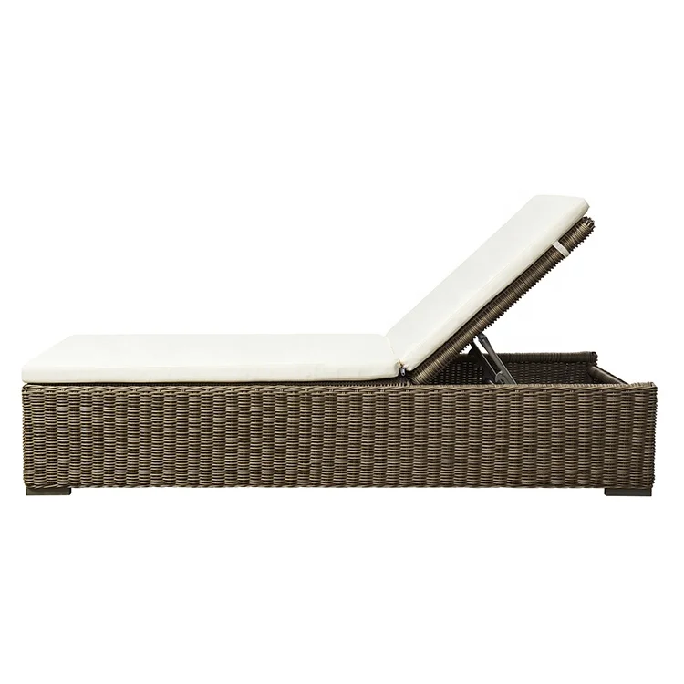 Outdoor Furniture Modern Wicker Sunbed Patio Rattan Sun Lounger Chair