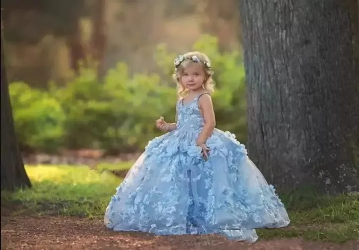 ZH0261X 3D Floral Applique Flower Girls Dresses Cross Straps Backless Communion Party Gowns Puffy Tulle Ball Gown