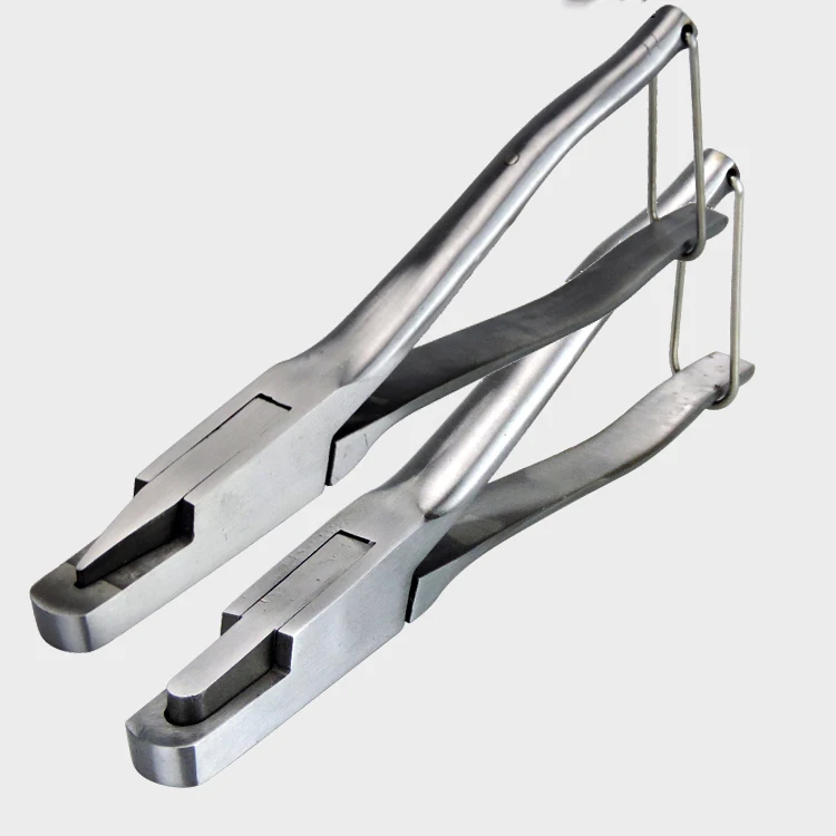 Farming equipment pig sheet cattle animal identification V U cut stainless steel ear notcher
