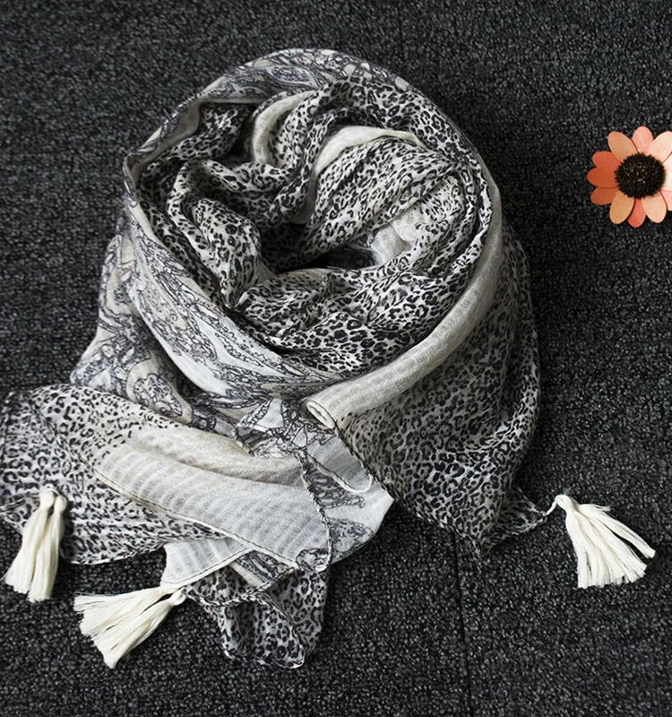 
Casual style print voile fabric tassel designer twill scarf 