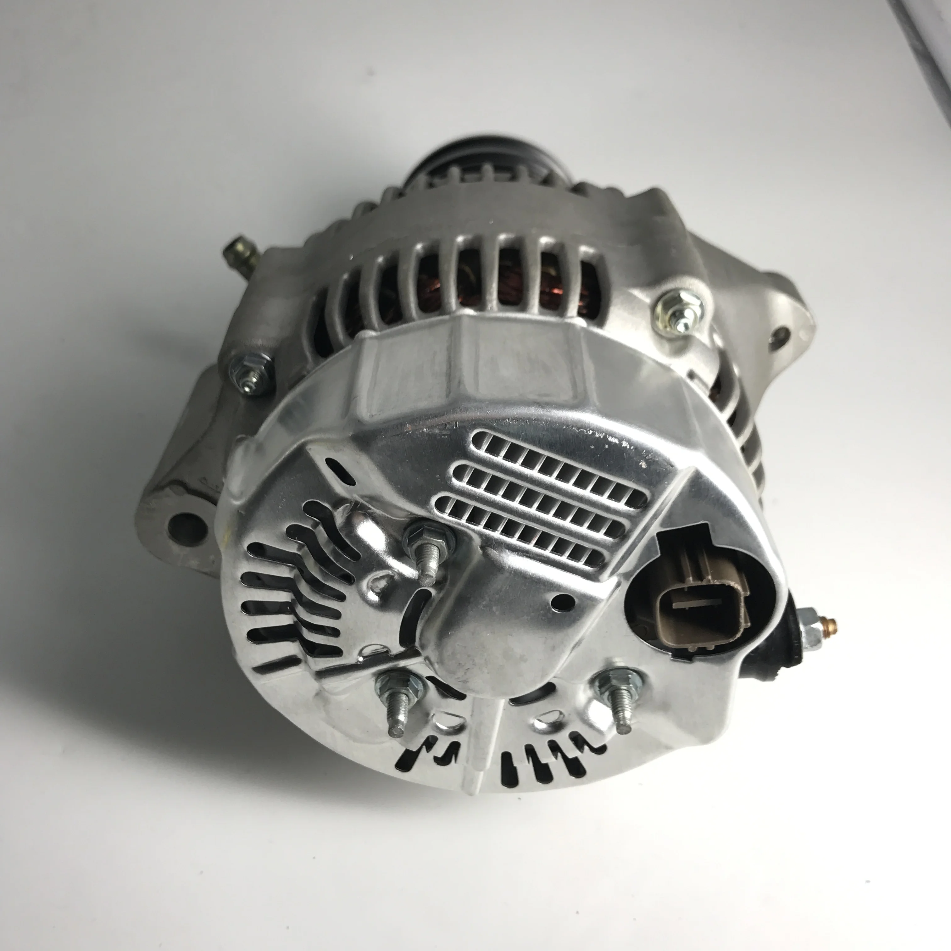 Hiace van mini bus 2005-2018 27040-54670 Round flat square plug ac alternator with pulley 5L 12v 120A car parts