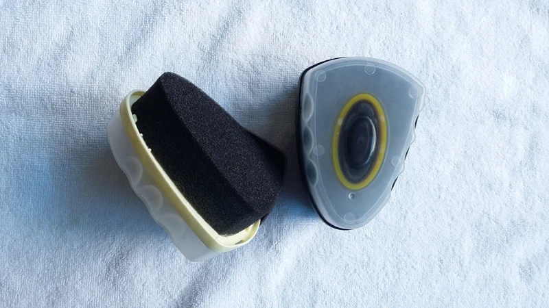 
Plastic container Quick Shine sponge, Instant Wax shoe sponge 