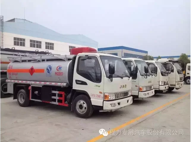 
3000L JAC fuel dispenser truck small fuel pump truck 3t fuel tanker truck 