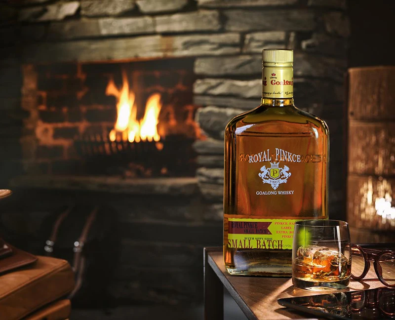 Professional Wholesale Whisky Liquor Aloholic Beverages whiskey distillery factory for Buyers-Free Artwork Available