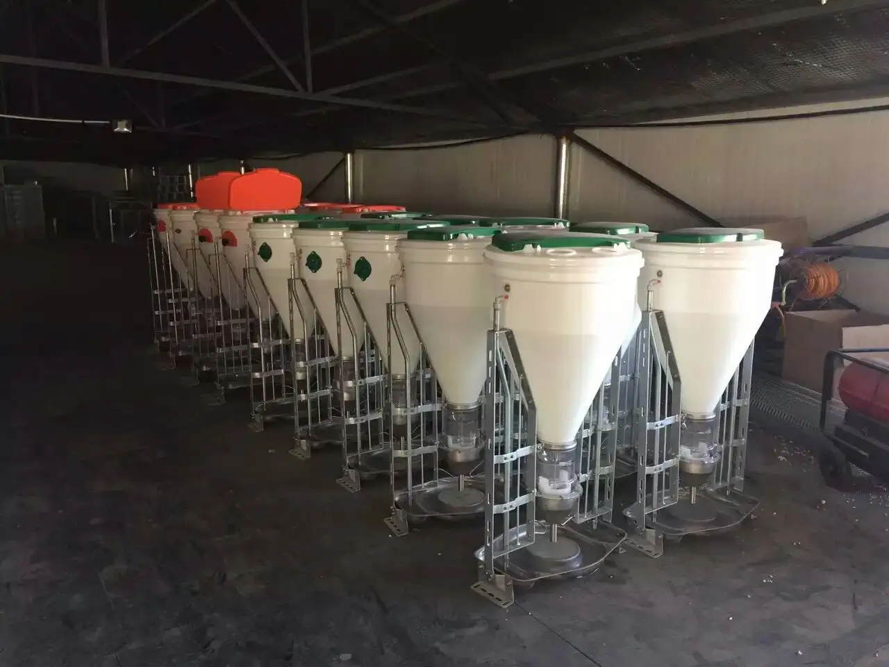 plastic automatic pigs equipment feeding trough for pigs
