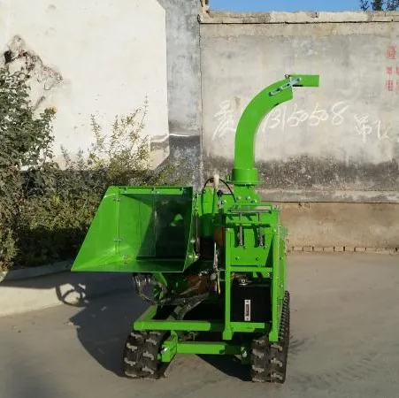 China Cheap price crawler  wood chipper /  pto driven wood chipper shredder / chip wood machine for sale
