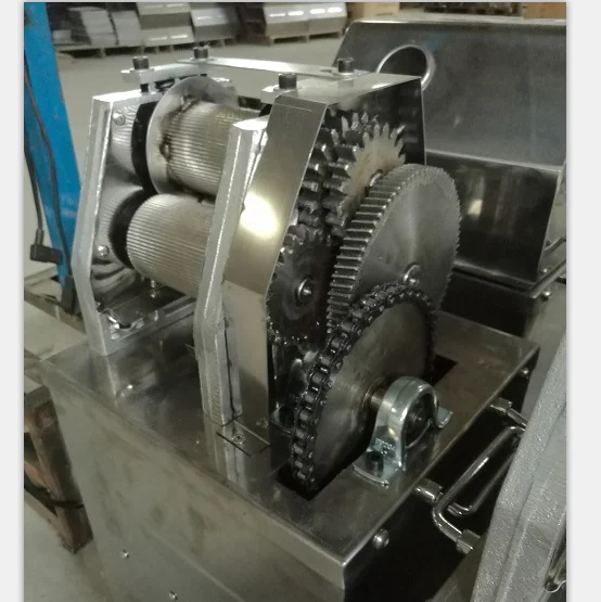 sugarcane juice machine/sugar cane crusher/sugar cane extractor