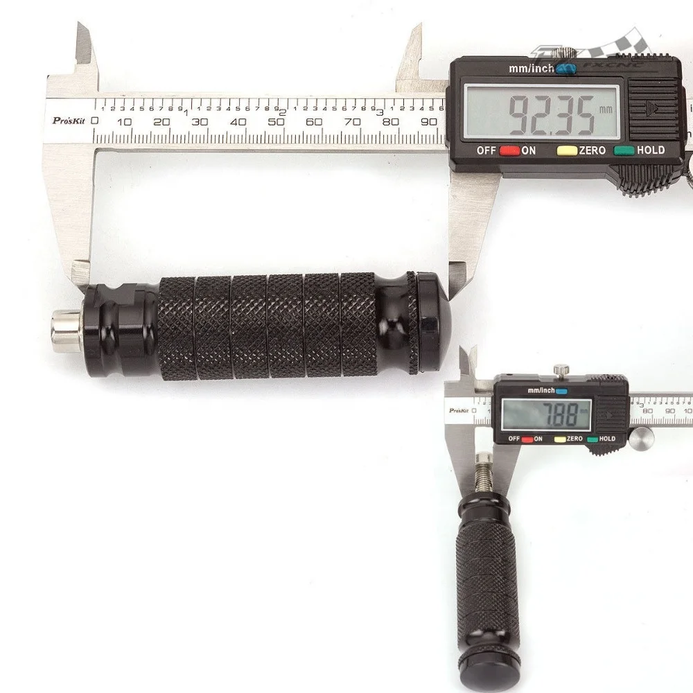 Universal CNC Motorcycle Adjustable Foot Pegs For Honda Kawasaki Yamaha Suzuki KTM BMW