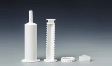 plastic packaging container 60 ml dispenser exact dose syringe veterinary horse calmer syringe for packaging animal medicine