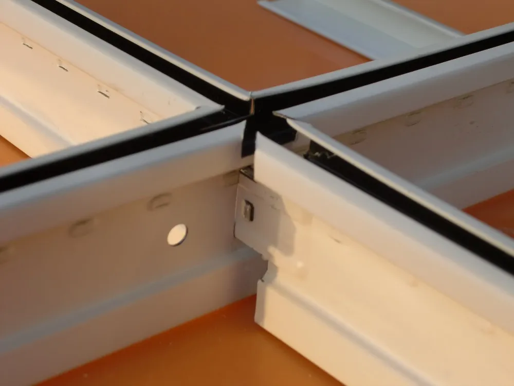 Main runner cross runner of ceiling T bar