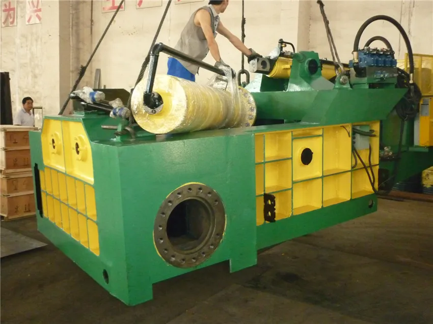 Y81F-2000 Гидравлический пресс для пакетирования металлического лома и металлолома(экспорт)