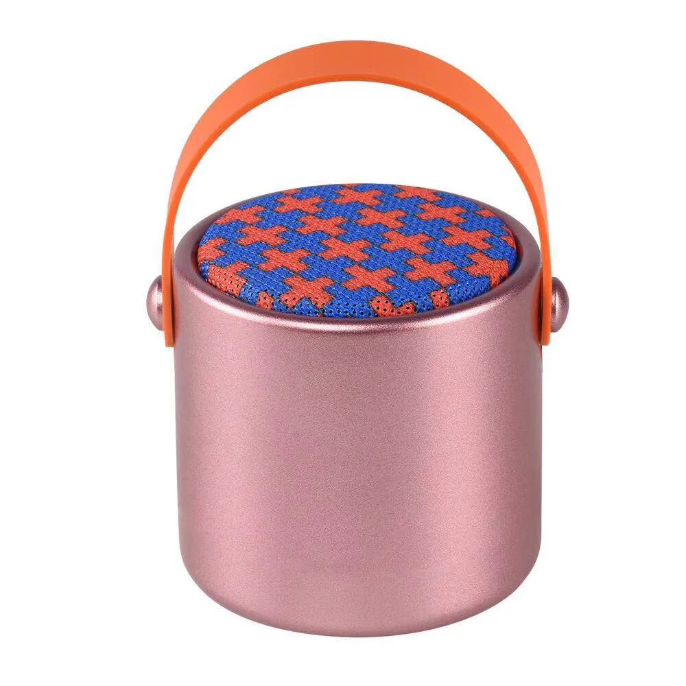 New Product BS04 Wireless Speaker Fabrics Waterproof BT04 Portable Speaker BT Music Player With TF Card