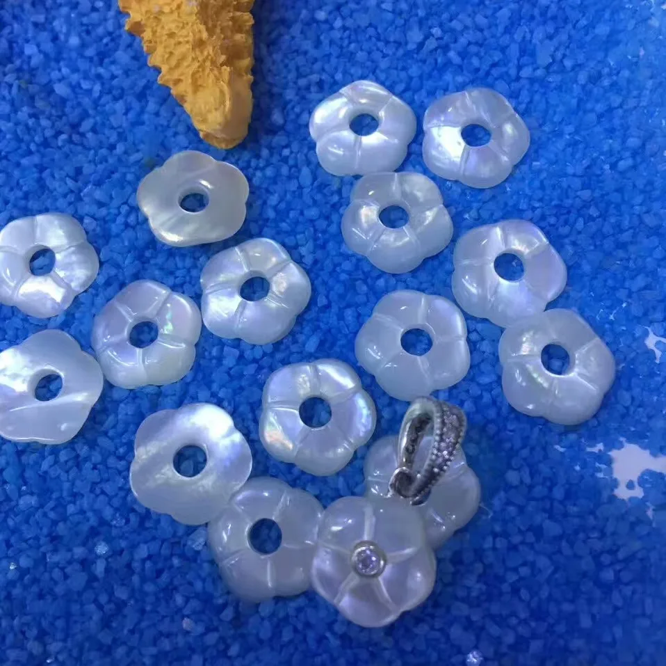 White Mother of Pearl Carved flower jewelry beads, Loose shell flower beads wholesale