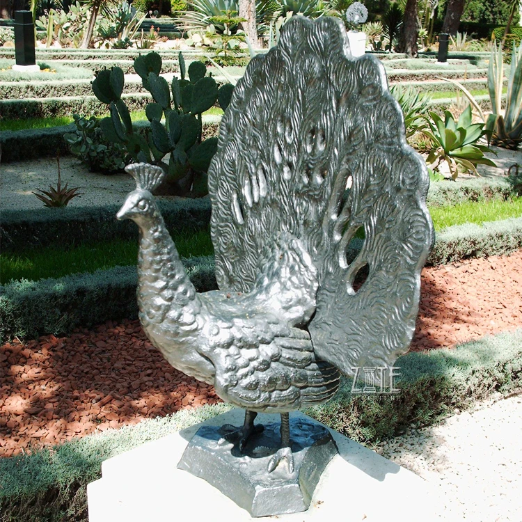Custom outdoor decoration metal craft bronze animal brass peacock statue